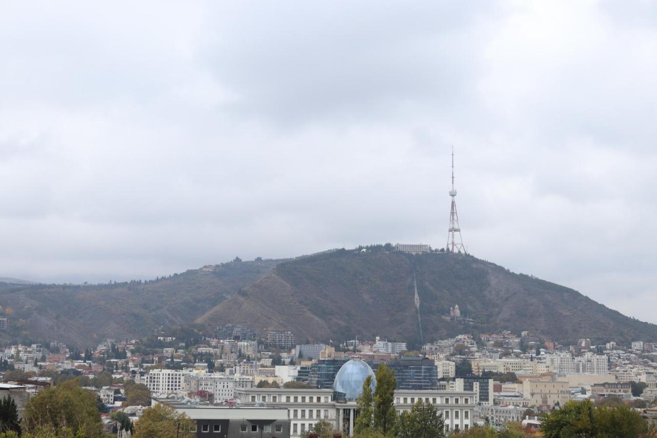 Link Hotel Tbilisi Exterior photo